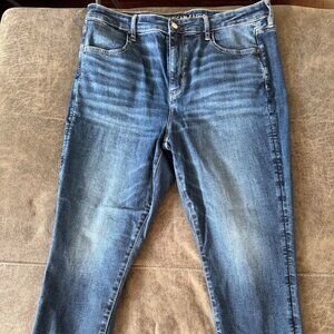 American Eagle Curvy High-Waisted Jeggings